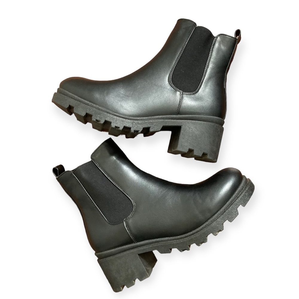 Forever Link Pacific-01 Chelsea Lug Sole Ankle Boots Women’s 10 Black